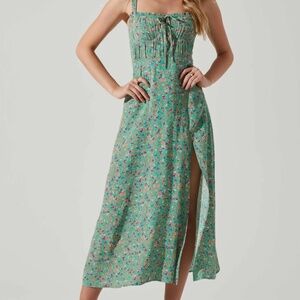 Aster the Label Elsie Floral Midi